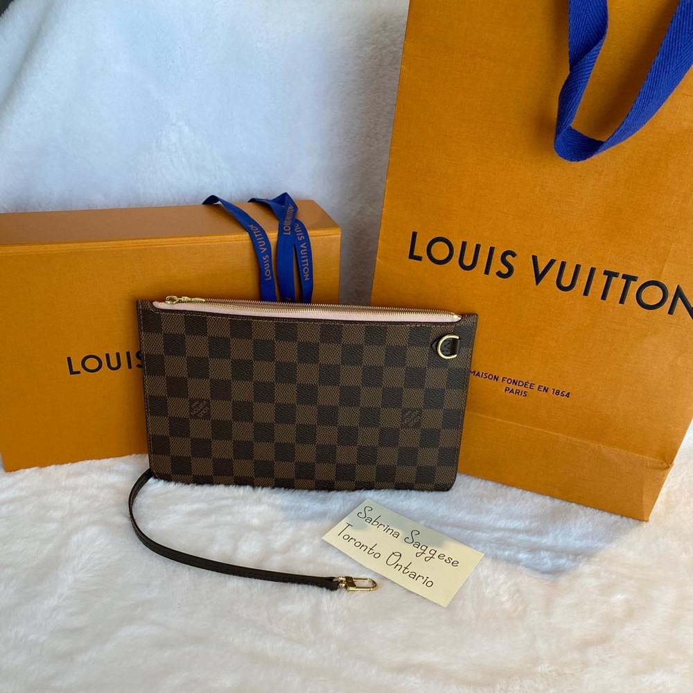 Neverfull Damier Ebene Pouch 😍